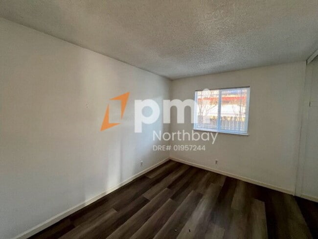 Building Photo - 816 Blackspur Dr