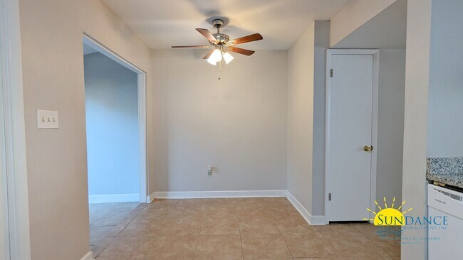 Building Photo - Nice 2 Bedroom Townhouse in Fort Walton