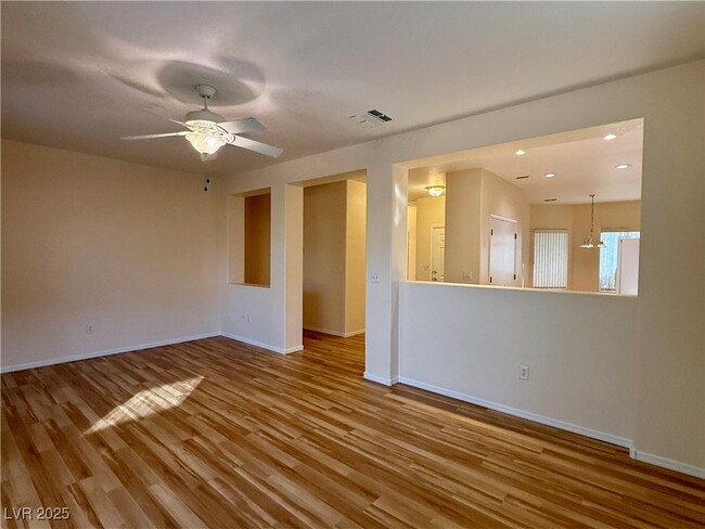 Building Photo - 534 Carmel Mesa Dr