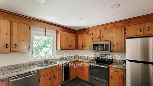Building Photo - 14304 Ramblewood Dr