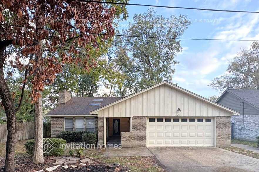 Primary Photo - 240 Point Clear Dr