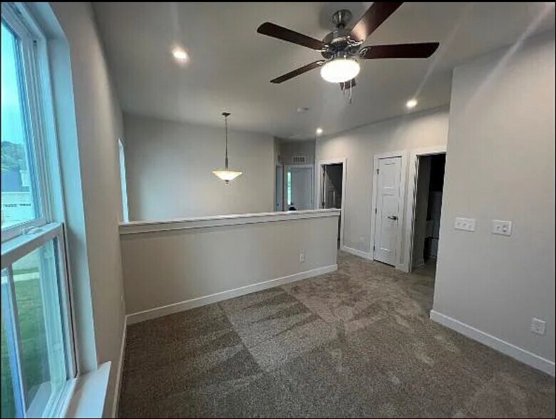 Building Photo - 8053 Warbler Way