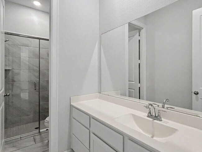 Building Photo - 3708 Eliberis