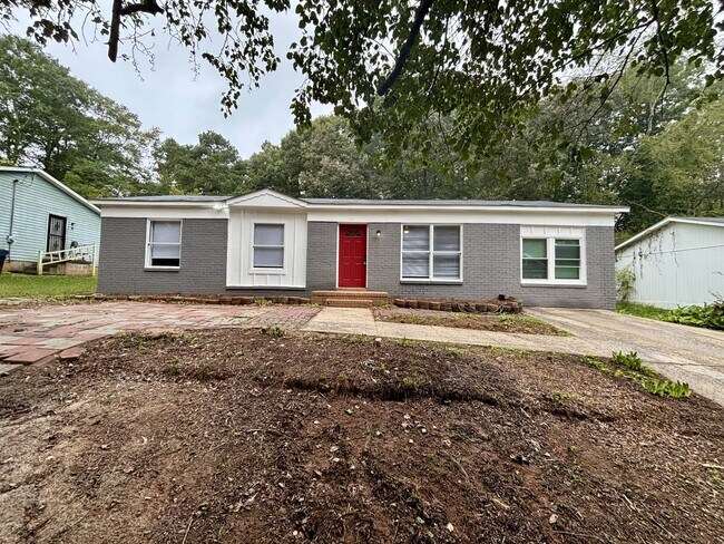 Primary Photo - 345 Washington Dr