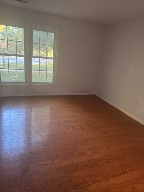 Building Photo - 13119 Shadyside Ln