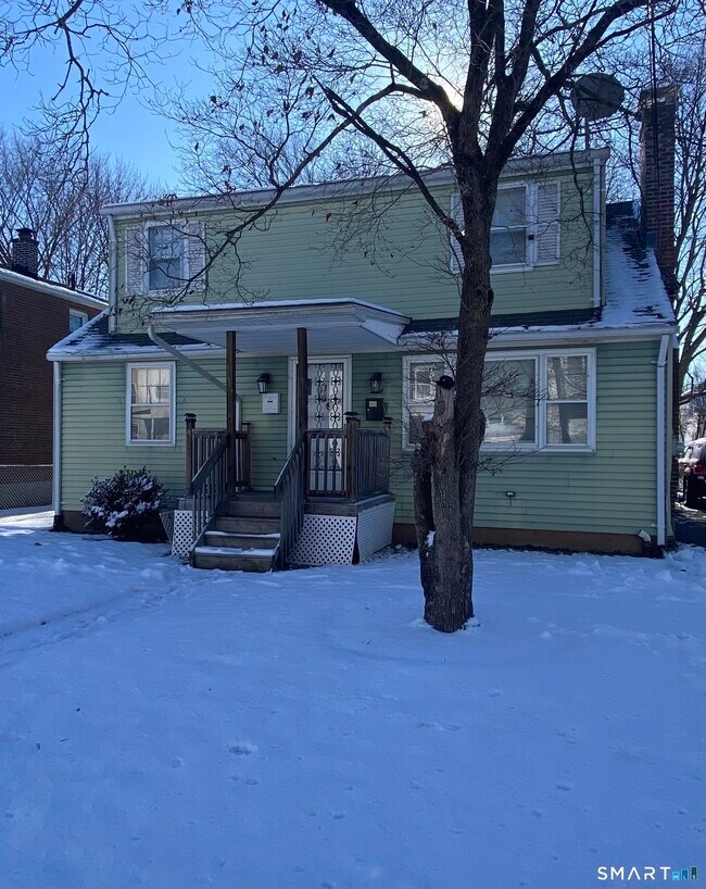 Building Photo - 214 Columbia St