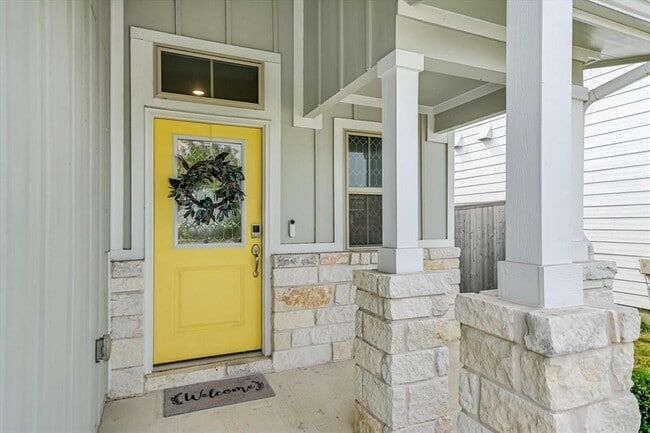 Building Photo - 6203 Dumfries Ln