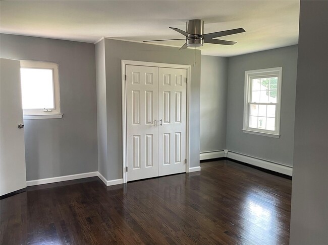 Building Photo - 54 Schneider Ln