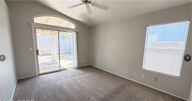 Building Photo - 7220 Paradise Bay Dr