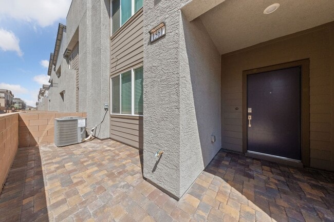Building Photo - Brand New 3 Bedroom Townhome with Premium Upgrades & Resort-Style Amenities!