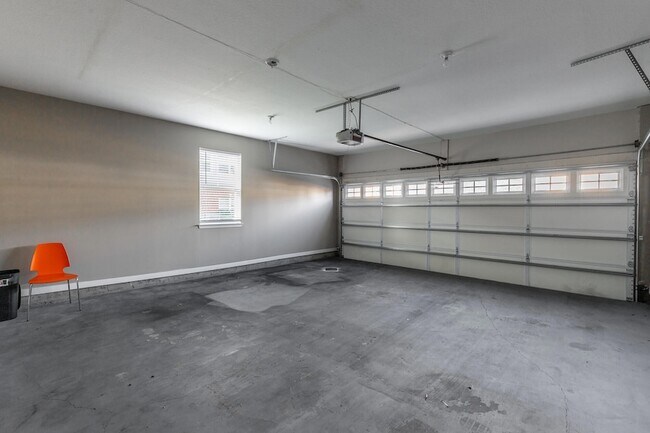 Building Photo - 6105 Regency Ct