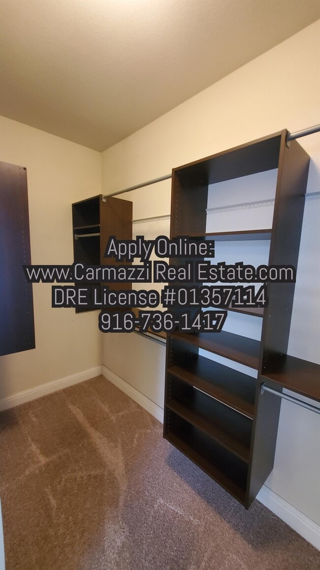 Building Photo - 139 Dragonfly Cir