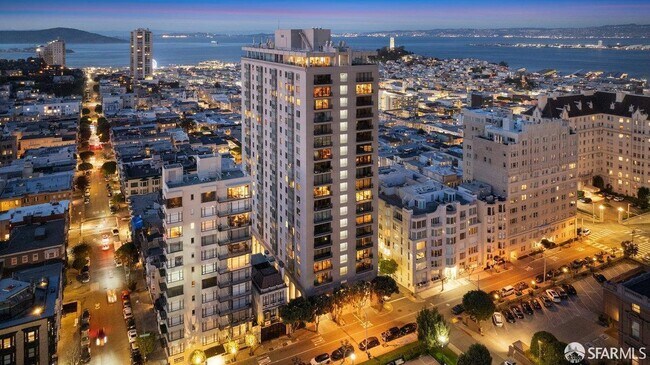 Building Photo - 1170 Sacramento St