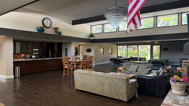 Building Photo - 6202 Friars Rd