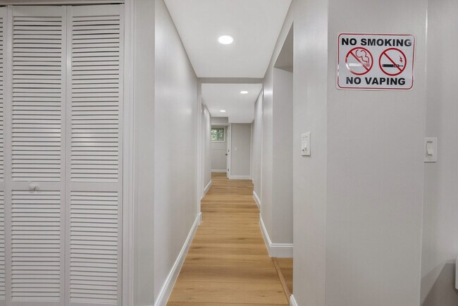 Building Photo - 3810 Nicholson St