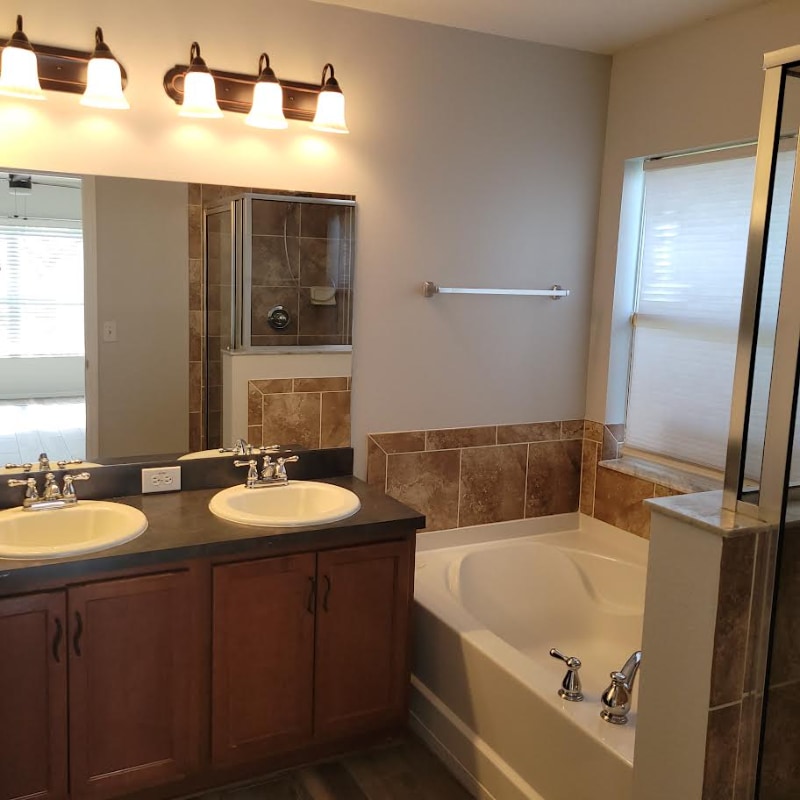 Building Photo - 5057 Gandross Ln