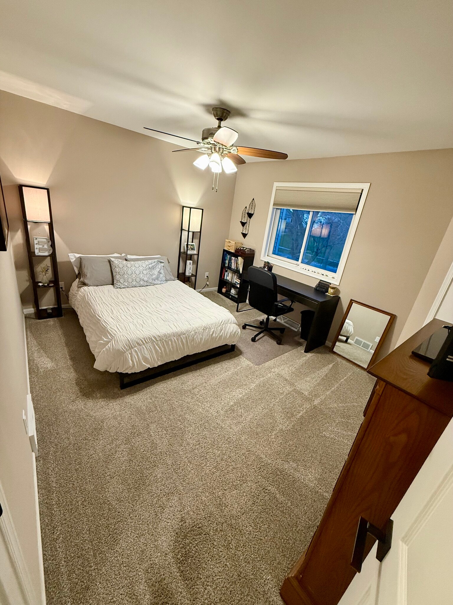 Building Photo - 710 Mesta Ln