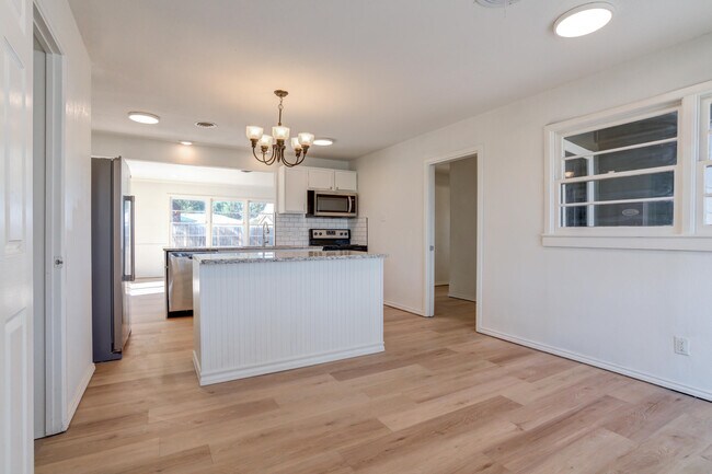 Building Photo - 4008 26th St