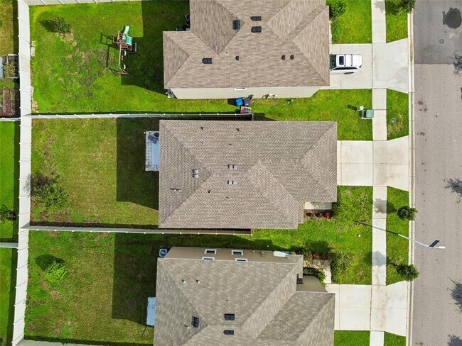 Building Photo - 17053 Oval Rum Dr