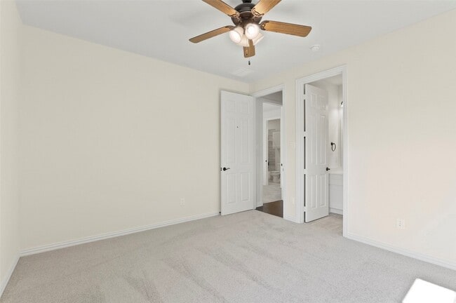 Building Photo - 601 Winslow Ln