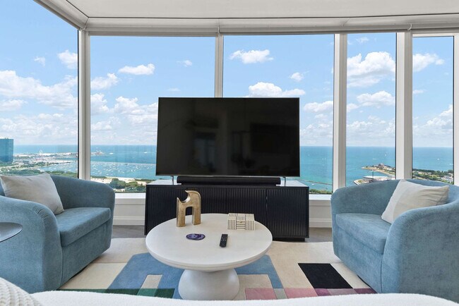 Building Photo - 1000 S Michigan Ave