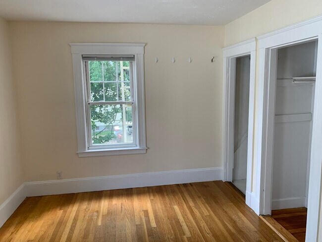 Building Photo - 264 Foster St