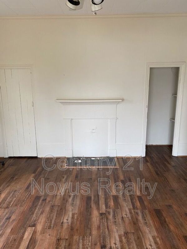 Building Photo - 506 Tanner St