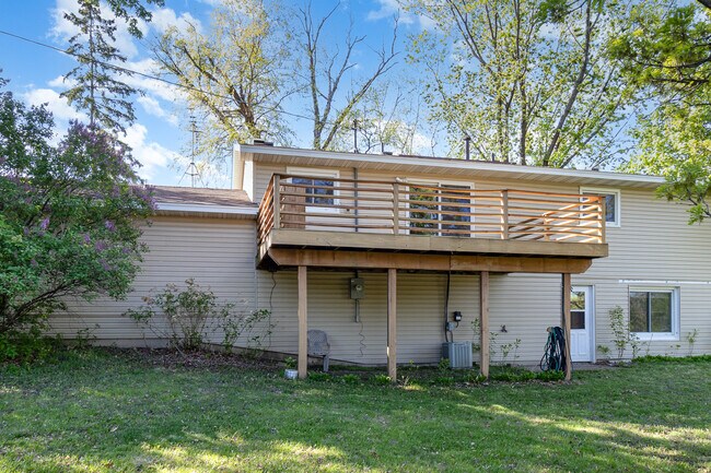 Deck - 3937 Pumice Ct