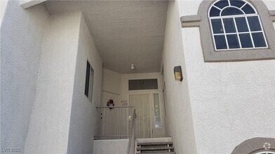 Building Photo - 3125 N Buffalo Dr