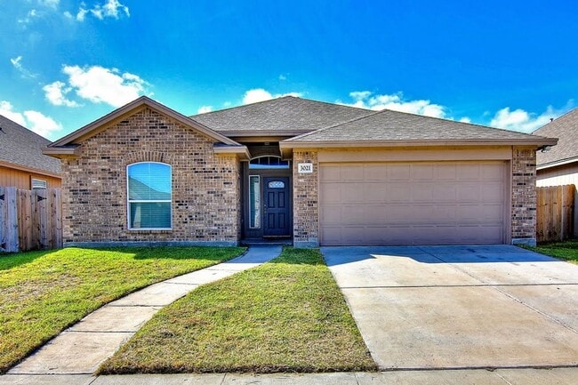 Building Photo - 3021 Cantabria St