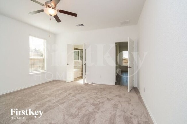 Building Photo - 15122 Arlington Park Ave