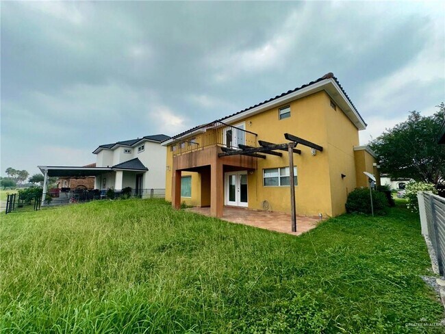 Building Photo - 4218 Vida Grande