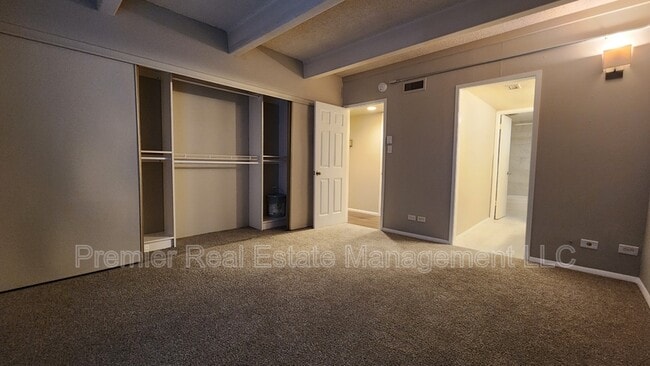 Building Photo - 9725 E Harvard Ave