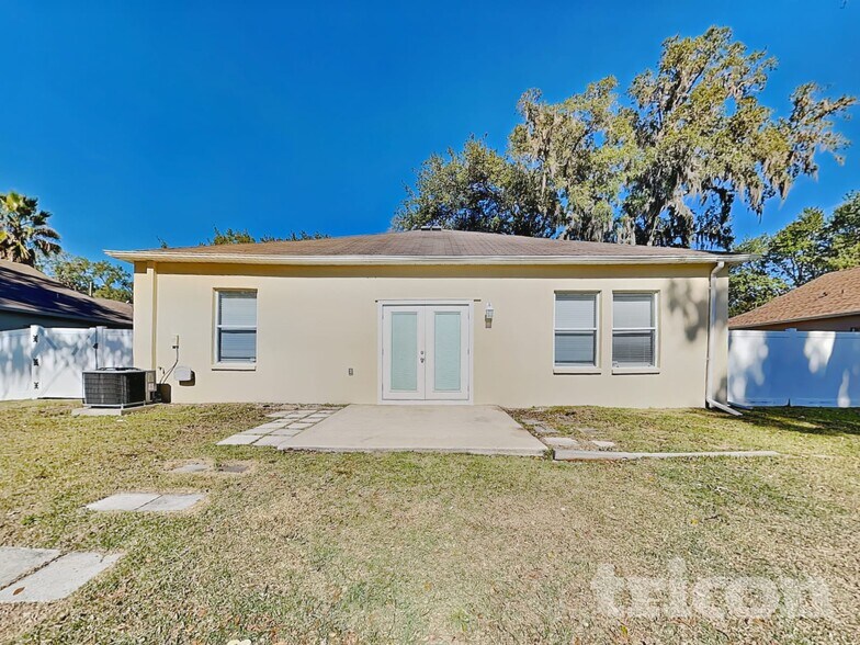 Building Photo - 1227 Gordon Oaks Dr