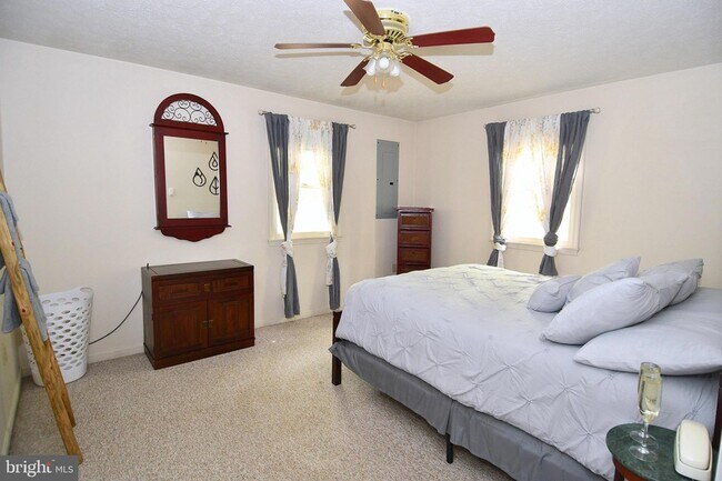 Building Photo - 67 Tranquil Way