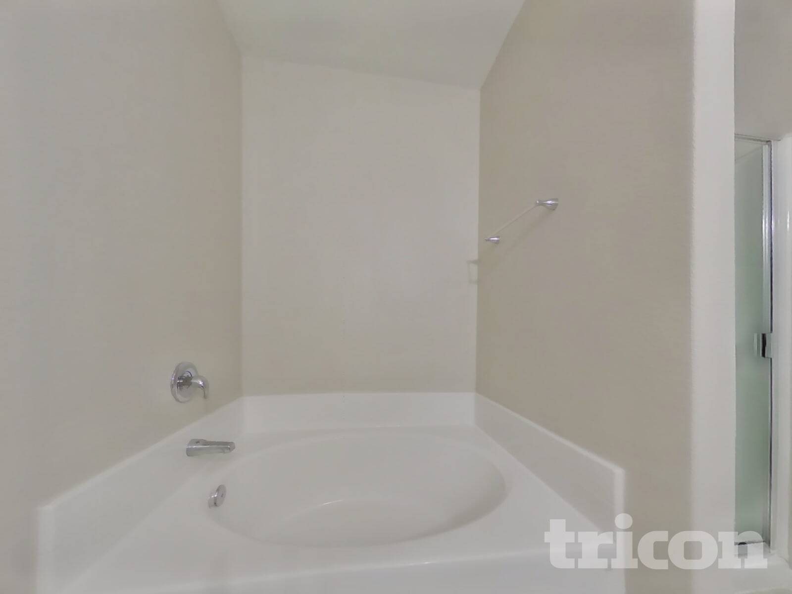 Building Photo - 916 American Monarch Dr