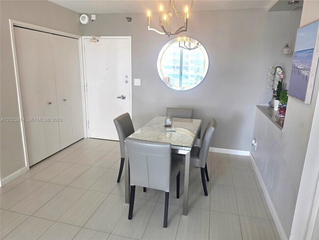 Building Photo - 5161 Collins Ave