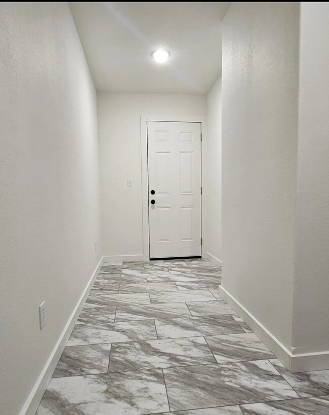 Building Photo - 1109 Euclid St