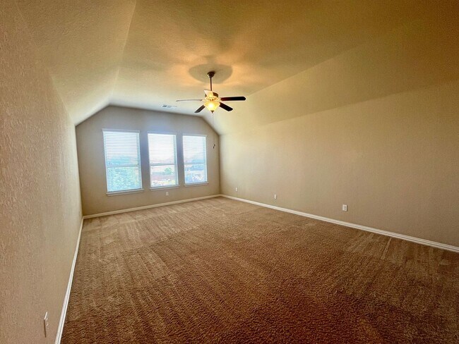Building Photo - 8630 Sierra Sky