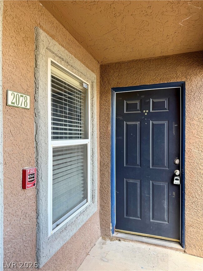 Building Photo - 555 E Silverado Ranch Blvd