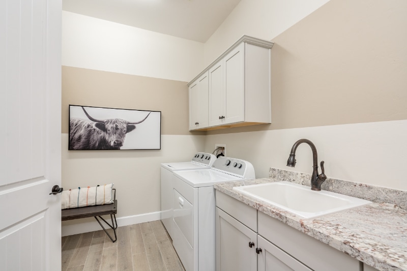 Building Photo - 57 Burruel St