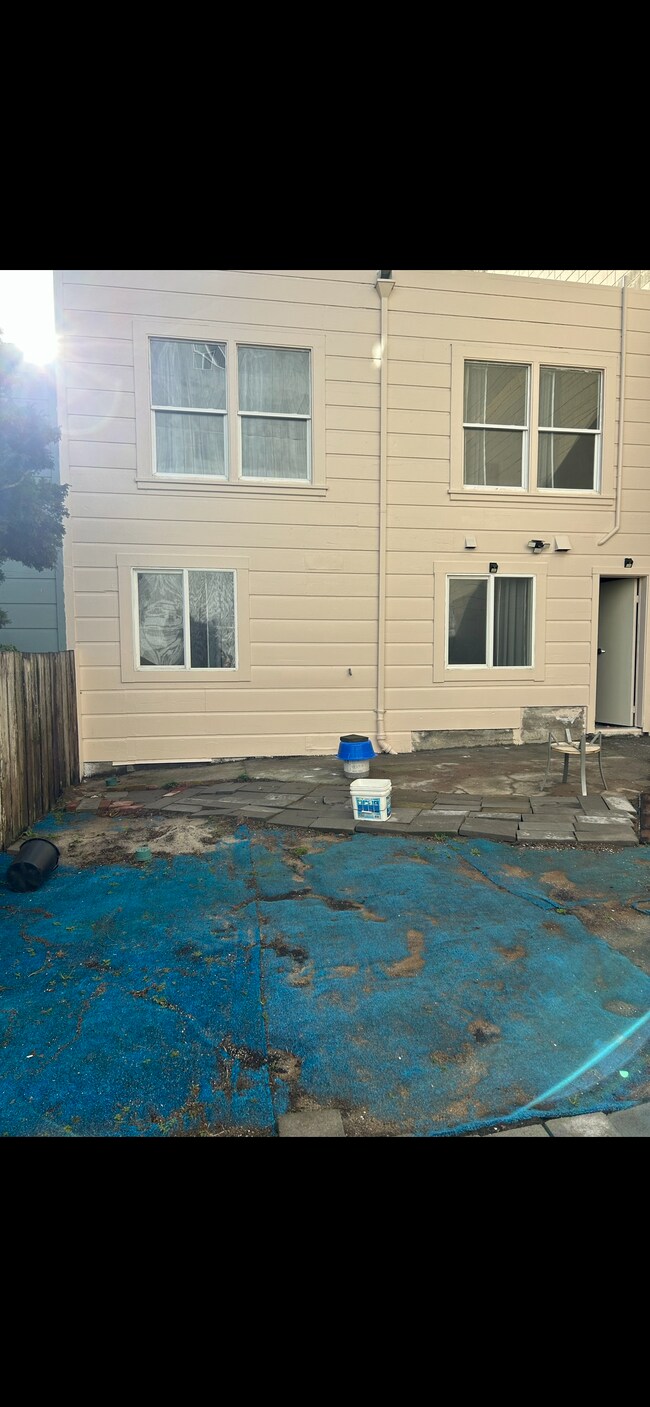 Building Photo - 188 Ramsell St