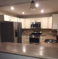 Building Photo - 2046 Belton St