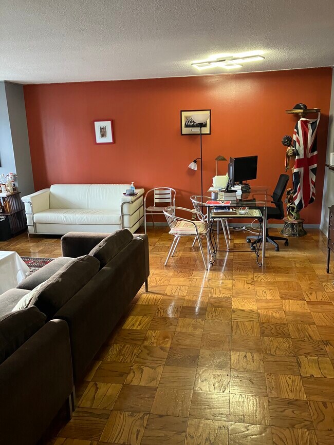 Living room - 151 Tremont St