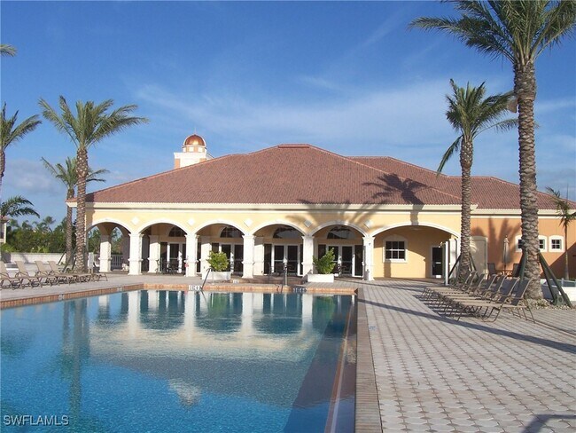 Building Photo - 562 Avellino Isles Cir