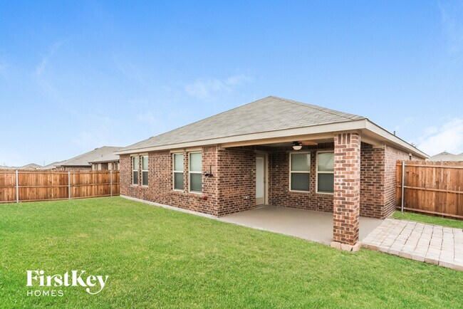 Building Photo - 2481 Conklin Dr