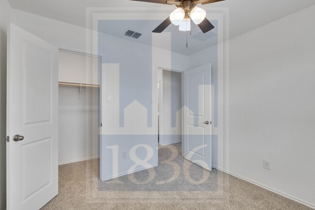 Building Photo - 304 Azua Path