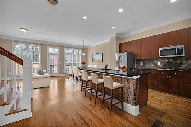 Building Photo - 1664 Mosaic Way