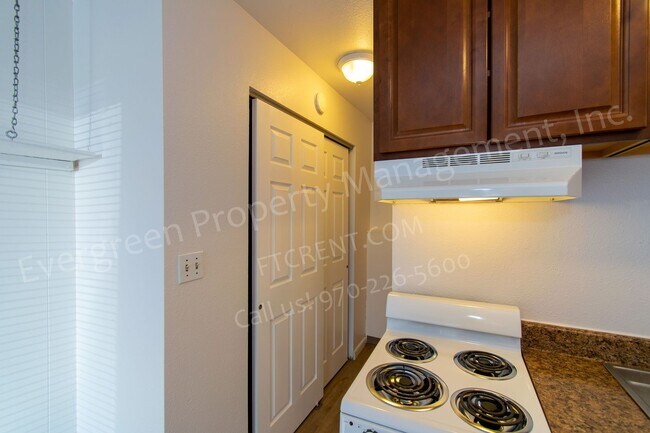 Building Photo - 500 Laporte Ave