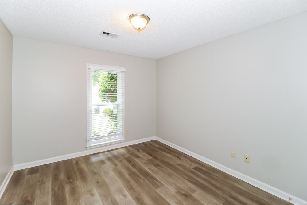 Building Photo - 306 S Glendale Ct